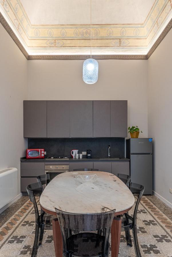 Brunetto Latini Homes By Wonderful Italy ปาแลร์โม ภายนอก รูปภาพ