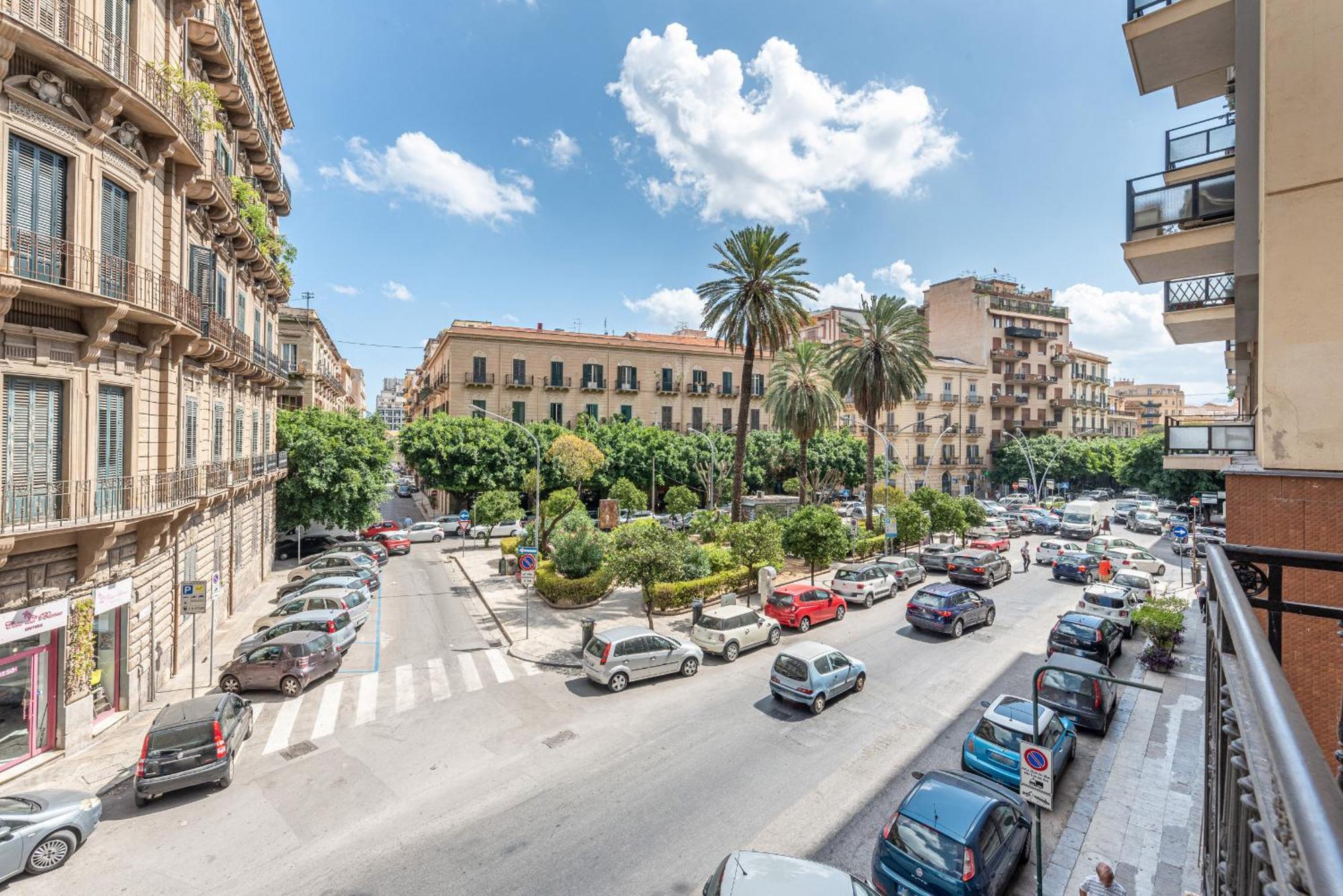 Brunetto Latini Homes By Wonderful Italy ปาแลร์โม ภายนอก รูปภาพ